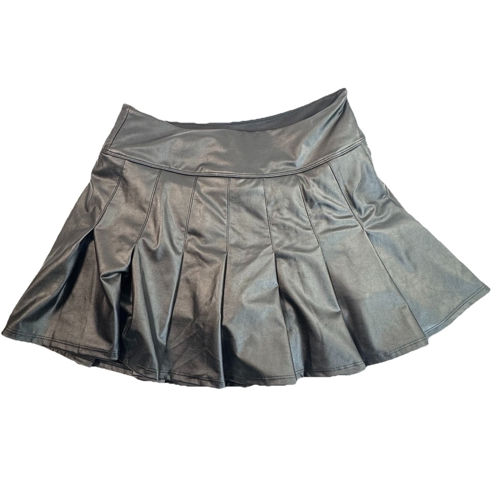 OFFLINE by Aerie Real Luxe Black Faux Leather Pleated Skort Skirt M Medium